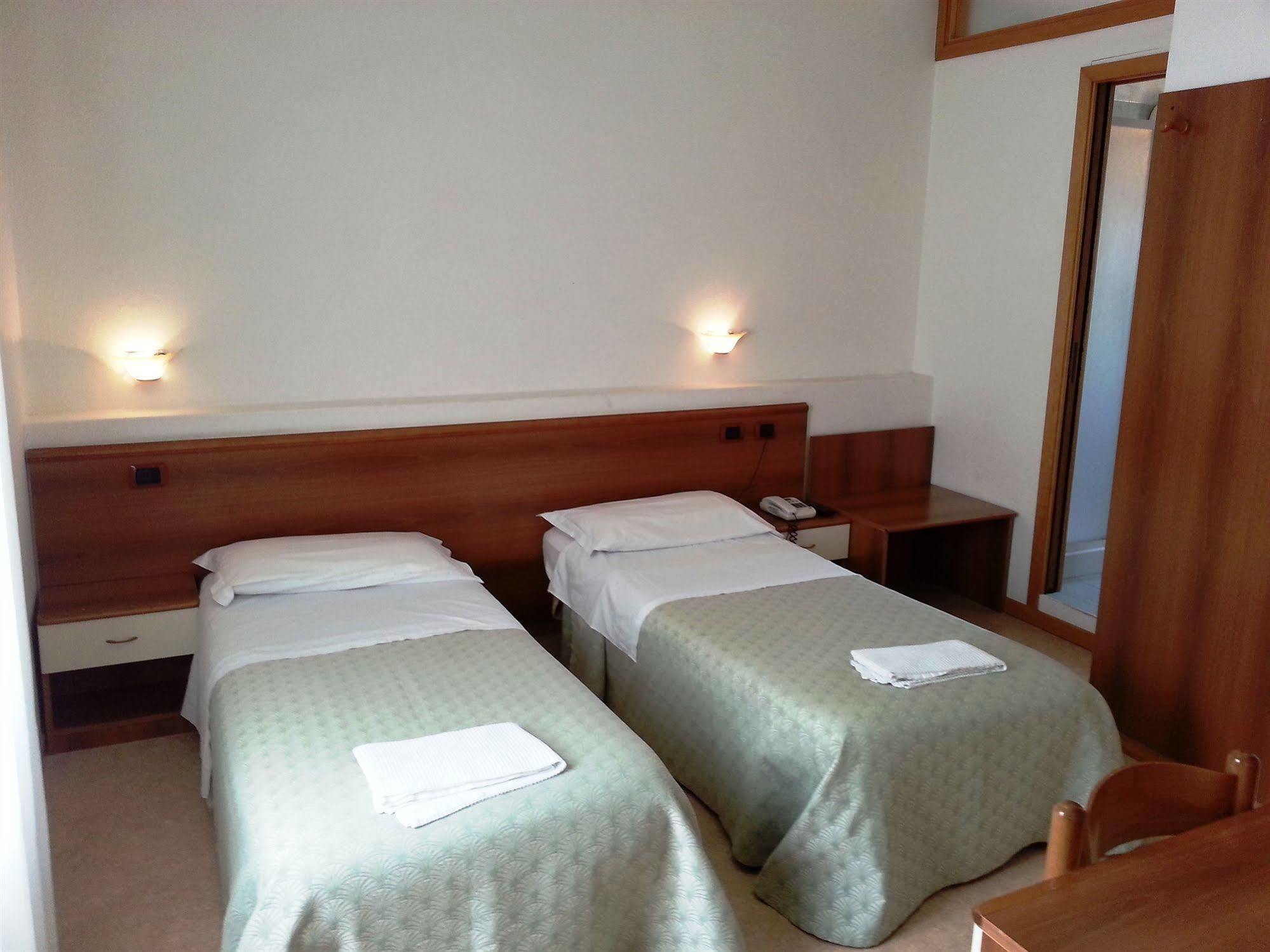 Hotel Clodia Chioggia Esterno foto