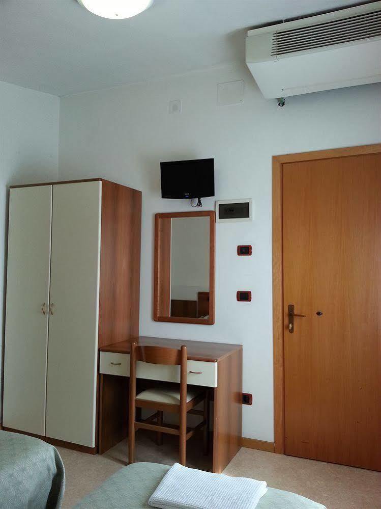Hotel Clodia Chioggia Esterno foto
